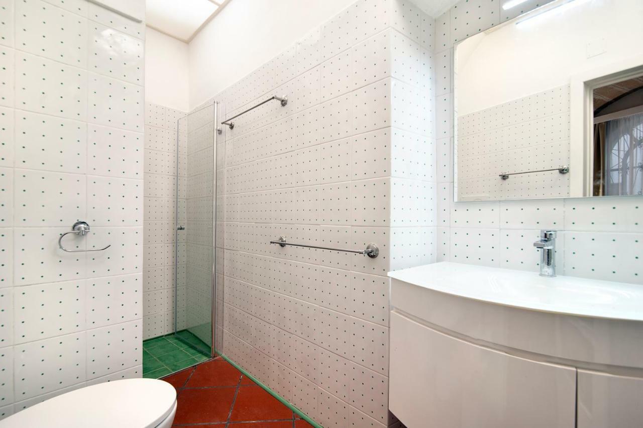 Goodstay Corte Del Vescovo Lecce Exterior photo